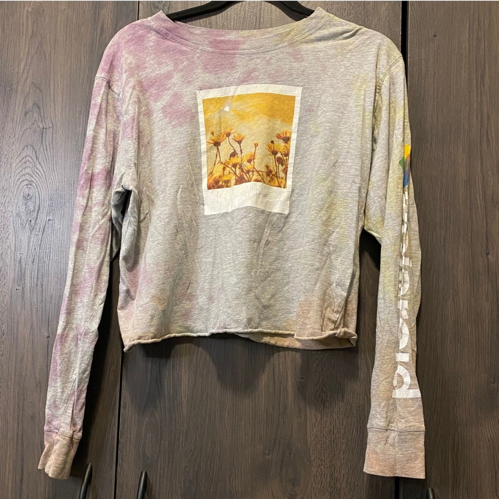 Polaroid Womens Long Sleeve Tie Dye Crop Top Floral Graphic Tee Grey Purple L